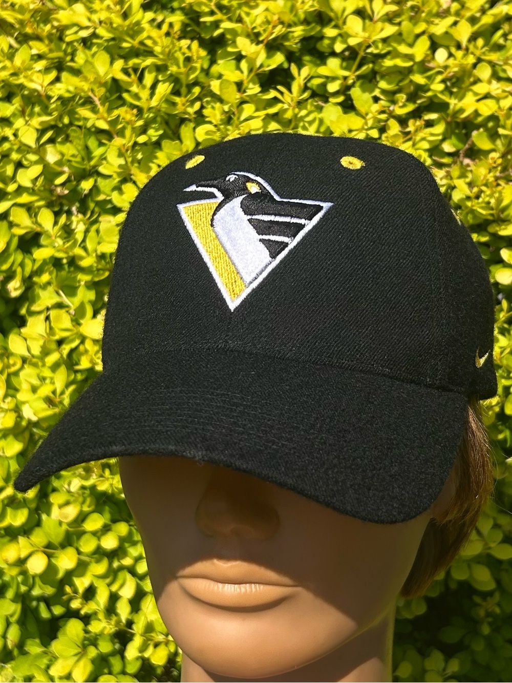 Vintage 90s Pittsburgh Penguins Nike wool strapback baseball cap hat NHL Swoosh